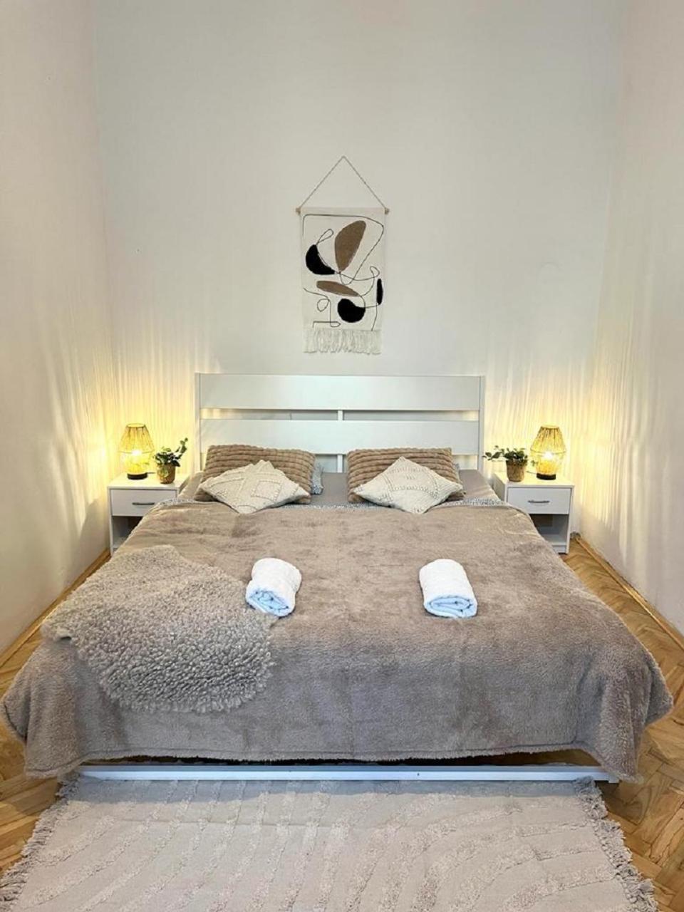 Apartment Cecil - Old Town